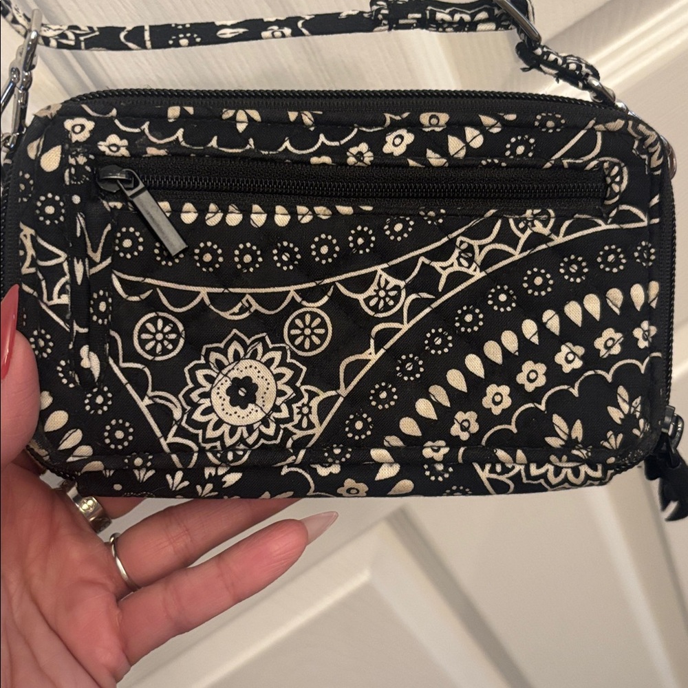 Vera Bradley Black and White Bandana Wallet Purse - Picture 10 of 11